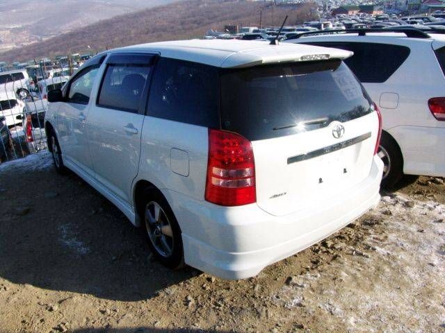 2003 Toyota Wish