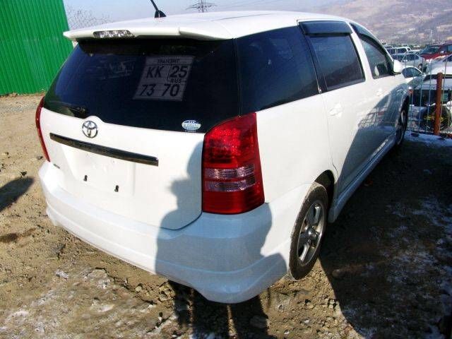 2003 Toyota Wish