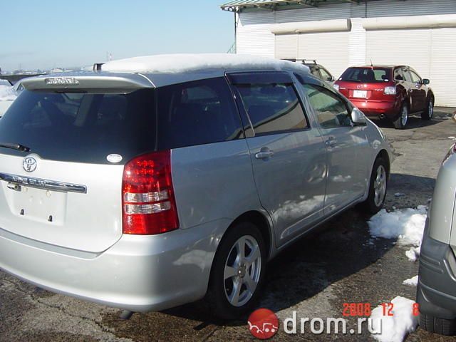 2003 Toyota Wish