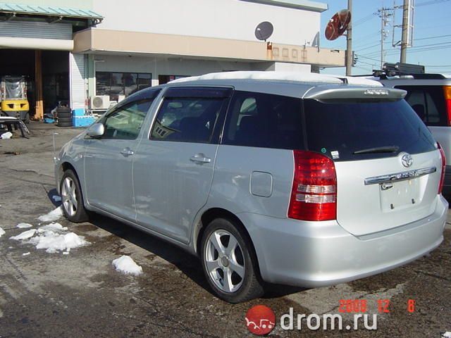 2003 Toyota Wish
