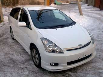 2003 Toyota Wish