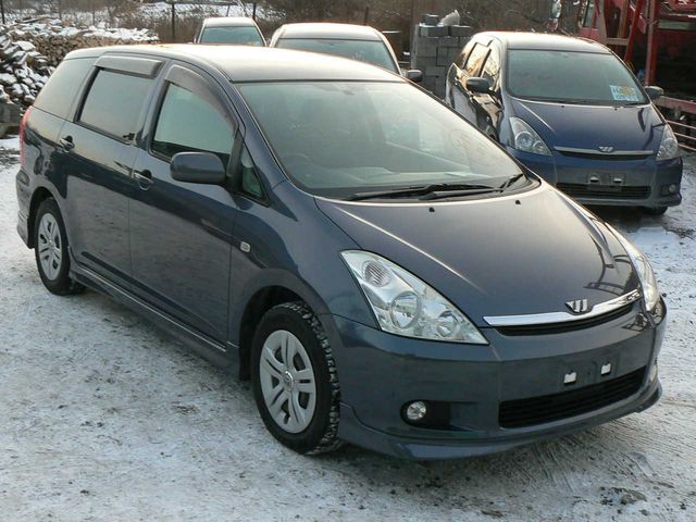 2003 Toyota Wish