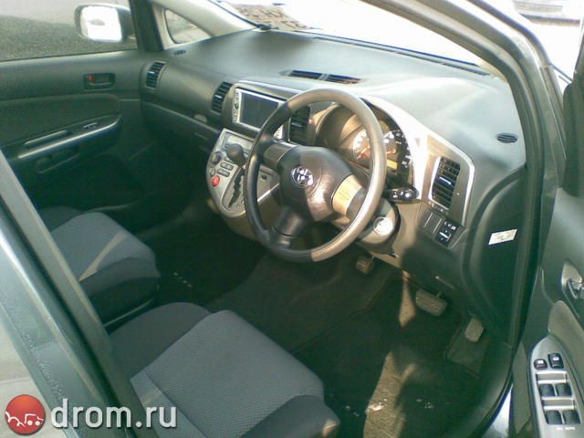 2003 Toyota Wish