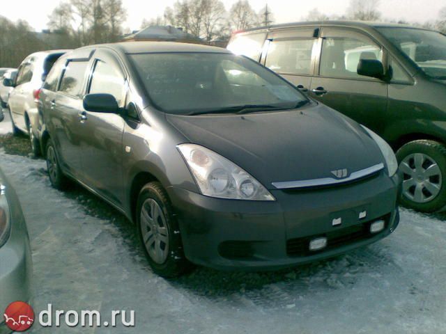2003 Toyota Wish