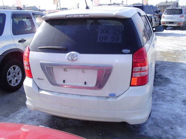 2003 Toyota Wish