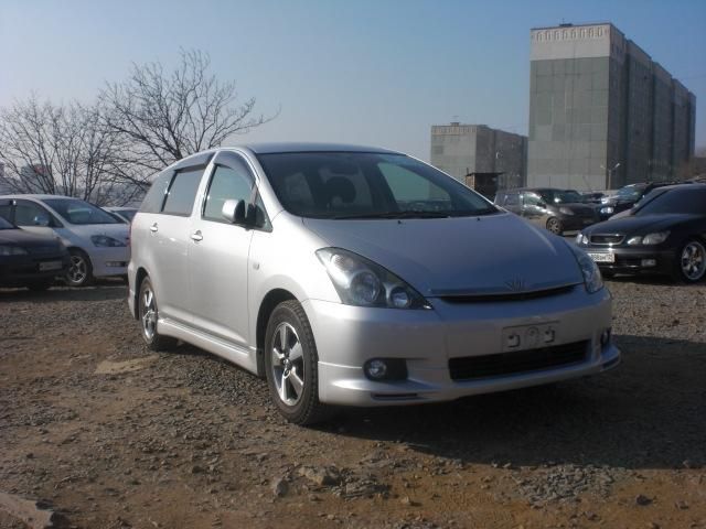 2003 Toyota Wish