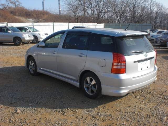 2003 Toyota Wish