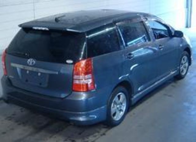 2003 Toyota Wish