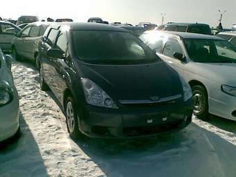 2003 Toyota Wish