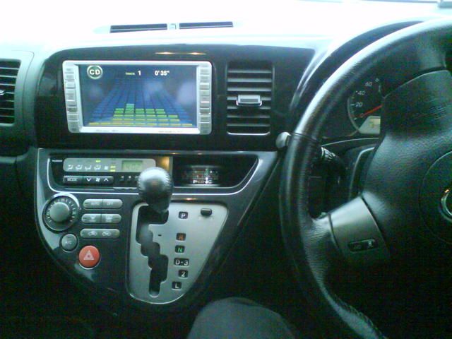 2003 Toyota Wish