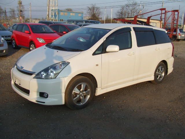 2003 Toyota Wish