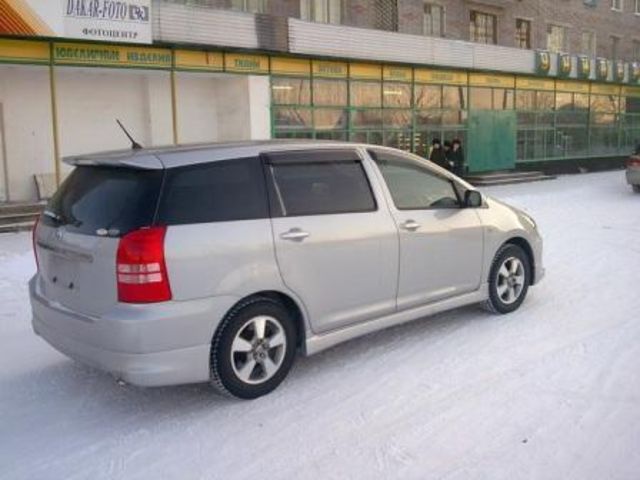 2003 Toyota Wish