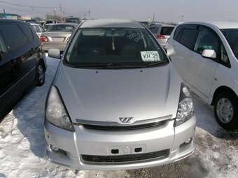 2003 Toyota Wish