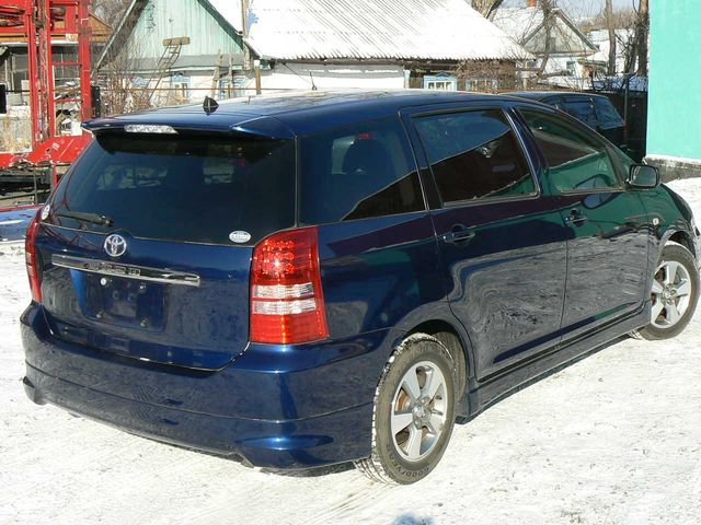 2003 Toyota Wish