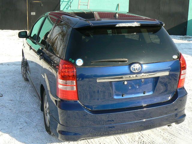 2003 Toyota Wish