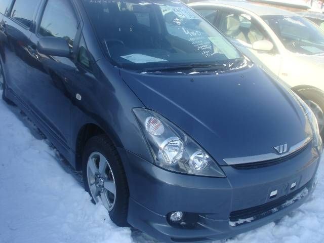 2003 Toyota Wish