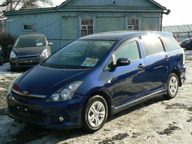 2003 Toyota Wish