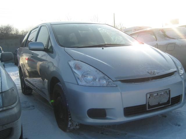 2003 Toyota Wish