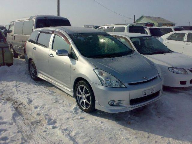 2003 Toyota Wish