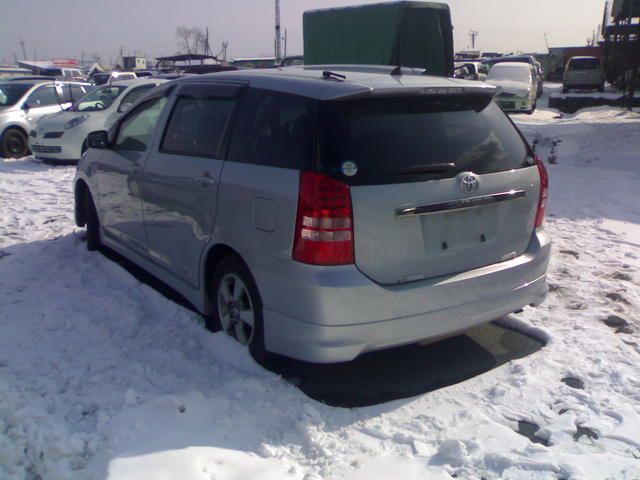 2003 Toyota Wish
