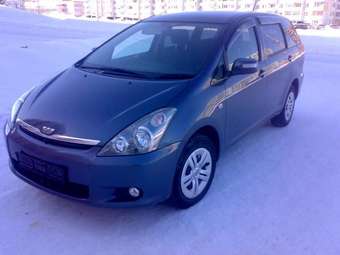 2003 Toyota Wish Pics