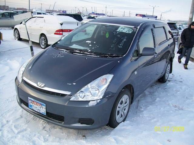 2003 Toyota Wish