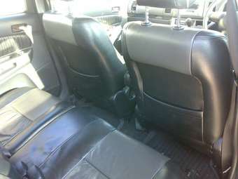 2003 Toyota Wish Photos