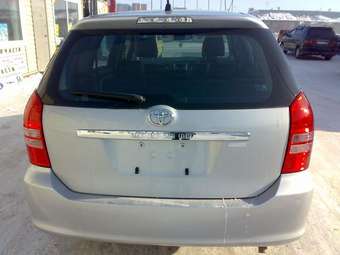 2003 Toyota Wish Pictures