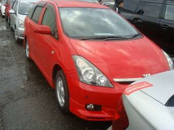 2003 Toyota Wish Pictures