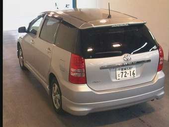 2003 Toyota Wish Photos