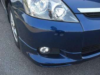 2003 Toyota Wish Images