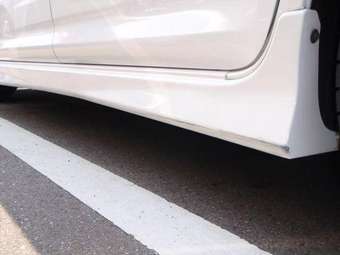 2003 Toyota Wish Images