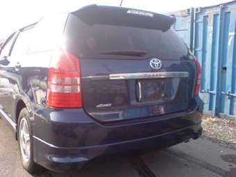 2003 Toyota Wish Pictures