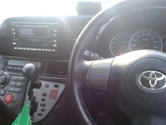 2003 Toyota Wish Photos