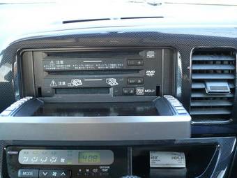 2003 Toyota Wish Pics