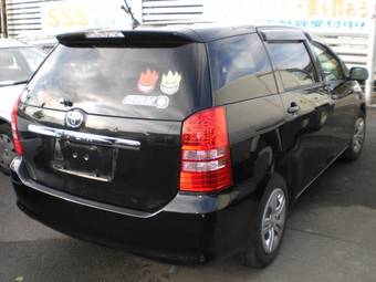 2003 Toyota Wish Pictures