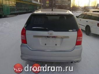 2003 Toyota Wish Pictures