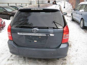2003 Toyota Wish Pictures