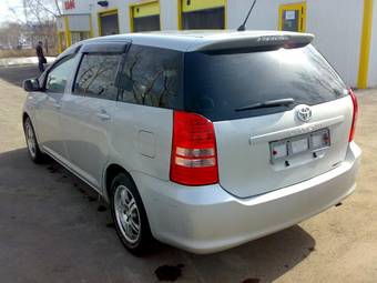 2003 Toyota Wish Pics
