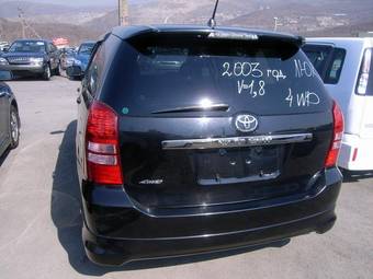 2003 Toyota Wish Photos