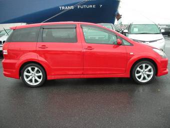 2003 Toyota Wish Pictures