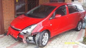 2003 Toyota Wish Pictures