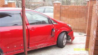 2003 Toyota Wish Photos