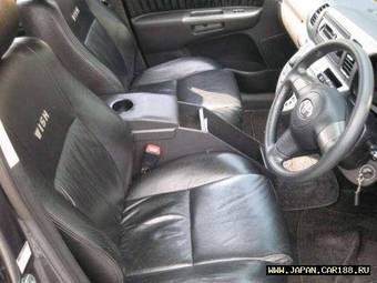 2003 Toyota Wish Wallpapers
