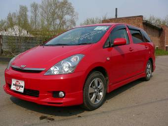 2003 Toyota Wish Pictures