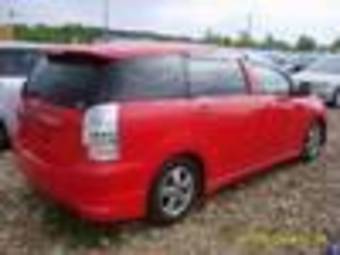 2003 Toyota Wish Pictures