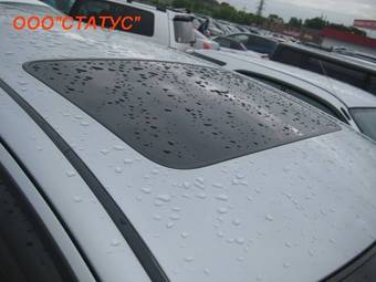 2003 Toyota Wish Photos