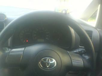 2003 Toyota Wish Pictures