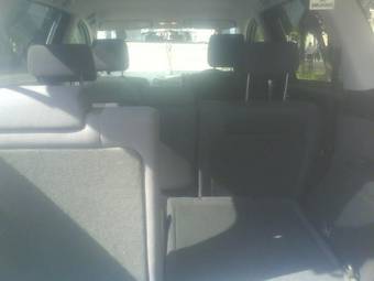 2003 Toyota Wish Photos