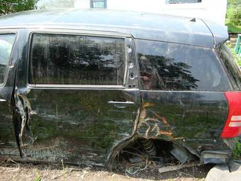 2003 Toyota Wish Photos